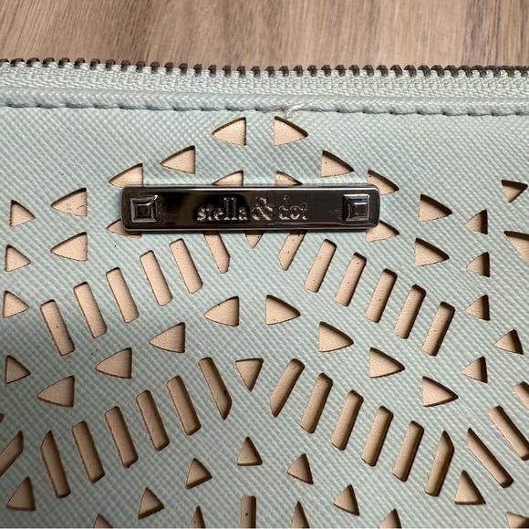 Stella and Dot Elegant Eyelet Cutout Faux Leather Double Clutch - Picture 5 of 7